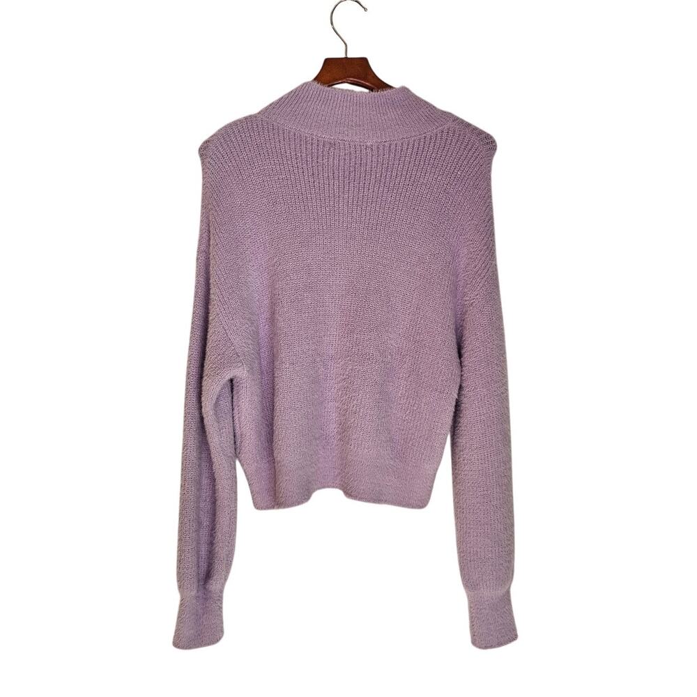 Vigoss Mock Neck Sweater Lavender Purple Fuzzy Cropped Pullover Size Medium - Picture 3 of 6